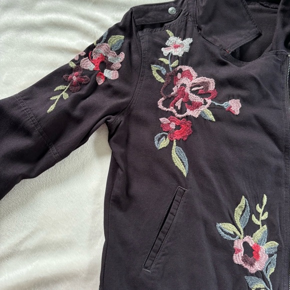 Kensie moto style embroidered jacket black - Picture 8 of 9